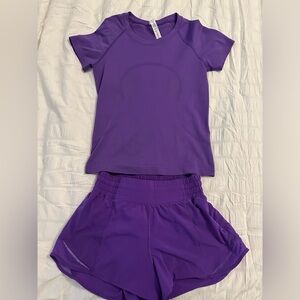 Lululemon purple size 4 hotty hot shirts and swiftly set